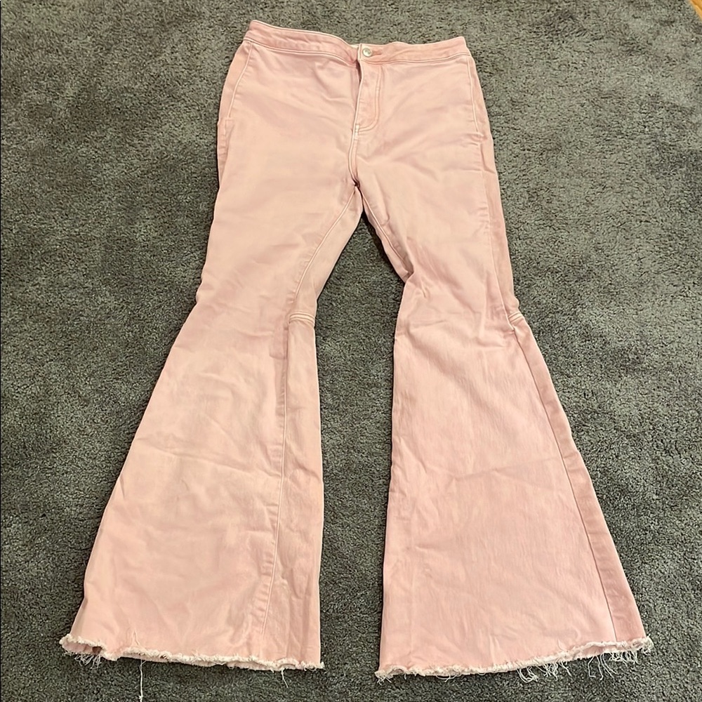 We The Free Free People light pink extra wide leg jeans size 29